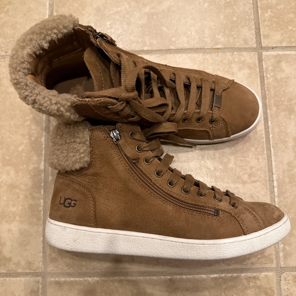 UGG Leather Tan Casual Sneakers
